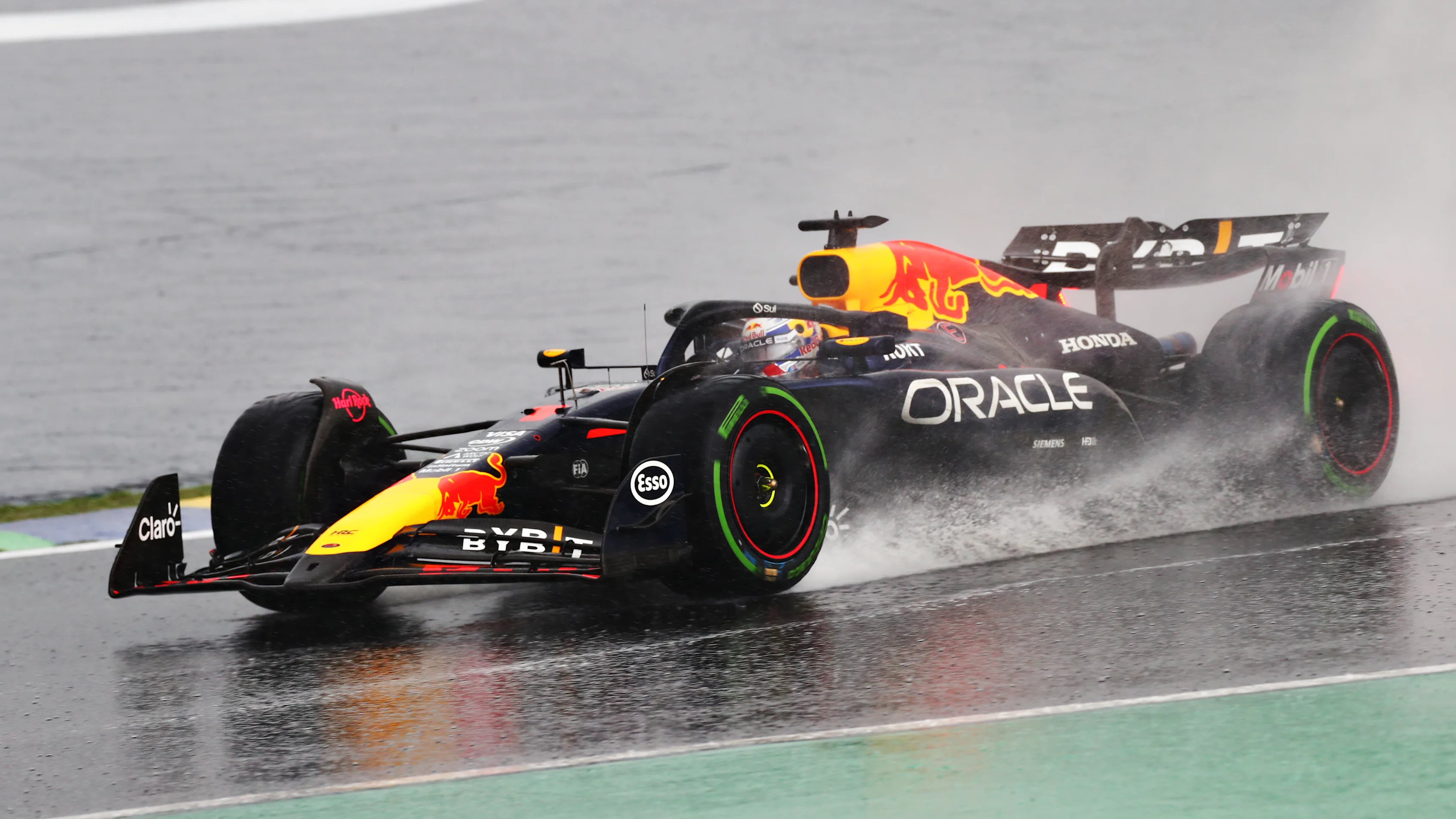 SAO PAULO, BRAZIL - NOVEMBER 03: Max Verstappen of the Netherlands driving the (1) Oracle Red Bull
