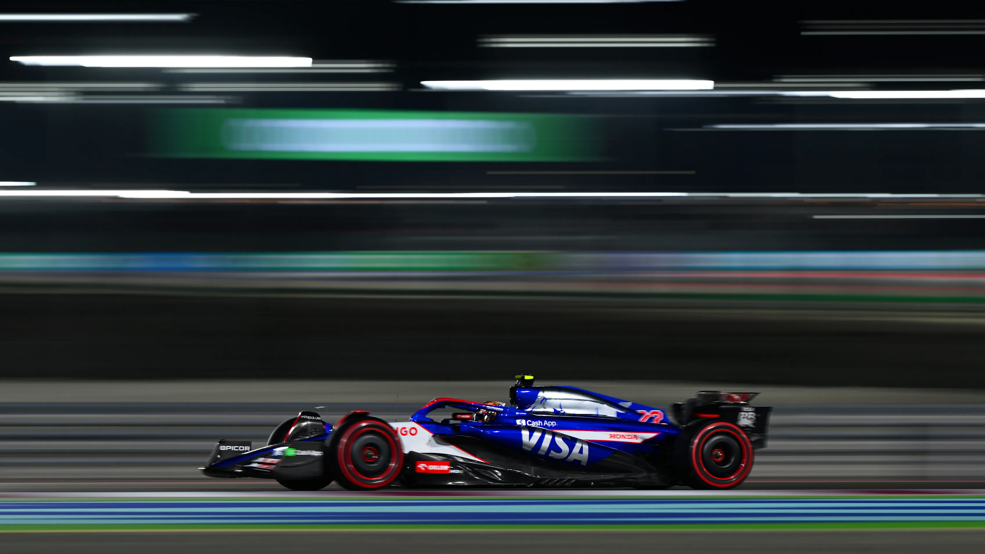 LUSAIL CITY, QATAR - NOVEMBER 30: Yuki Tsunoda of Japan driving the (22) Visa Cash App RB VCARB 01