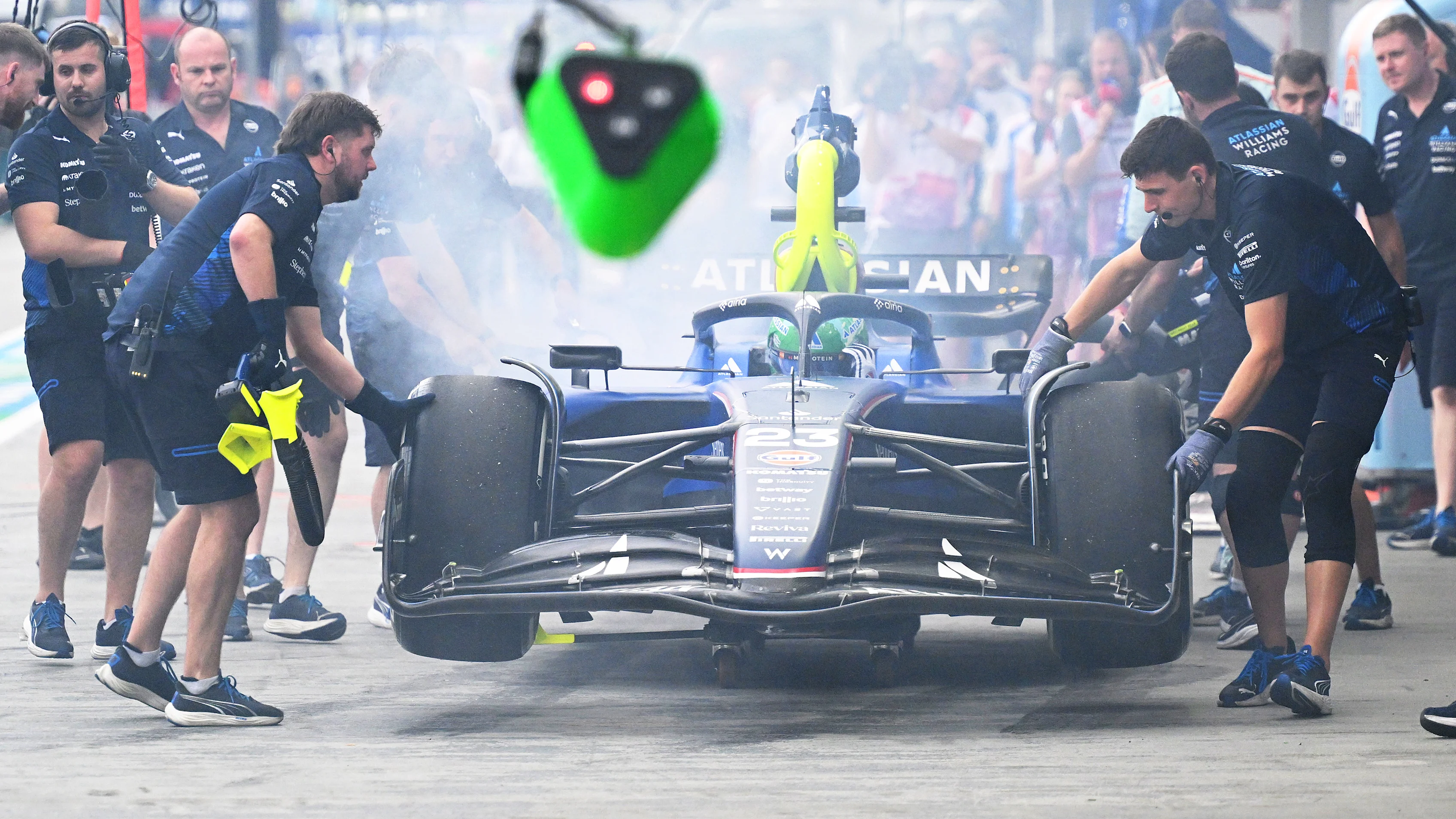 SINGAPORE, SINGAPORE - OCTOBER 03: Alexander Albon of Thailand driving the (23) Williams FW47