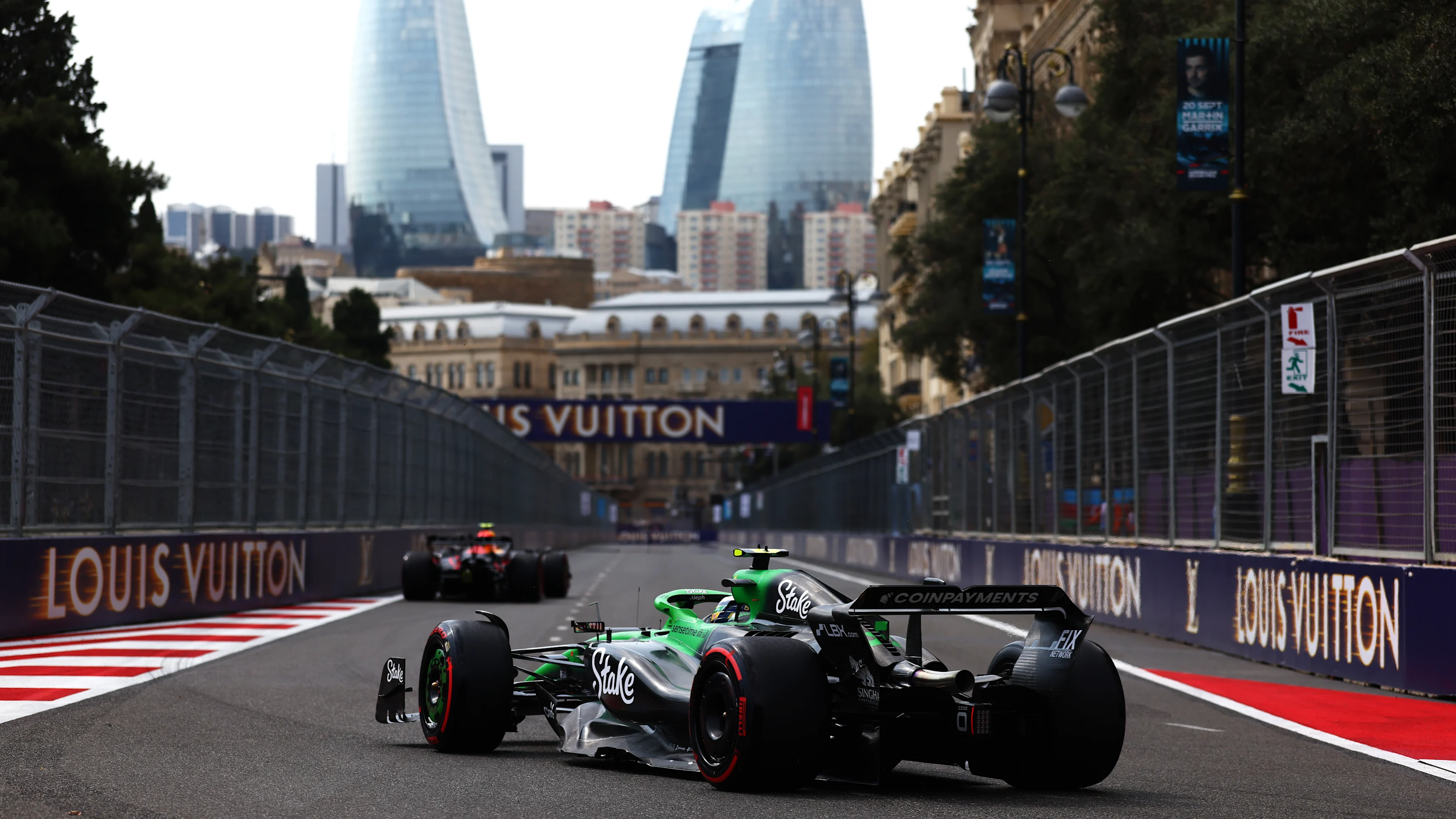 BAKU, AZERBAIJAN - SEPTEMBER 18: Williams pitstop practice during previews ahead of the F1 Grand