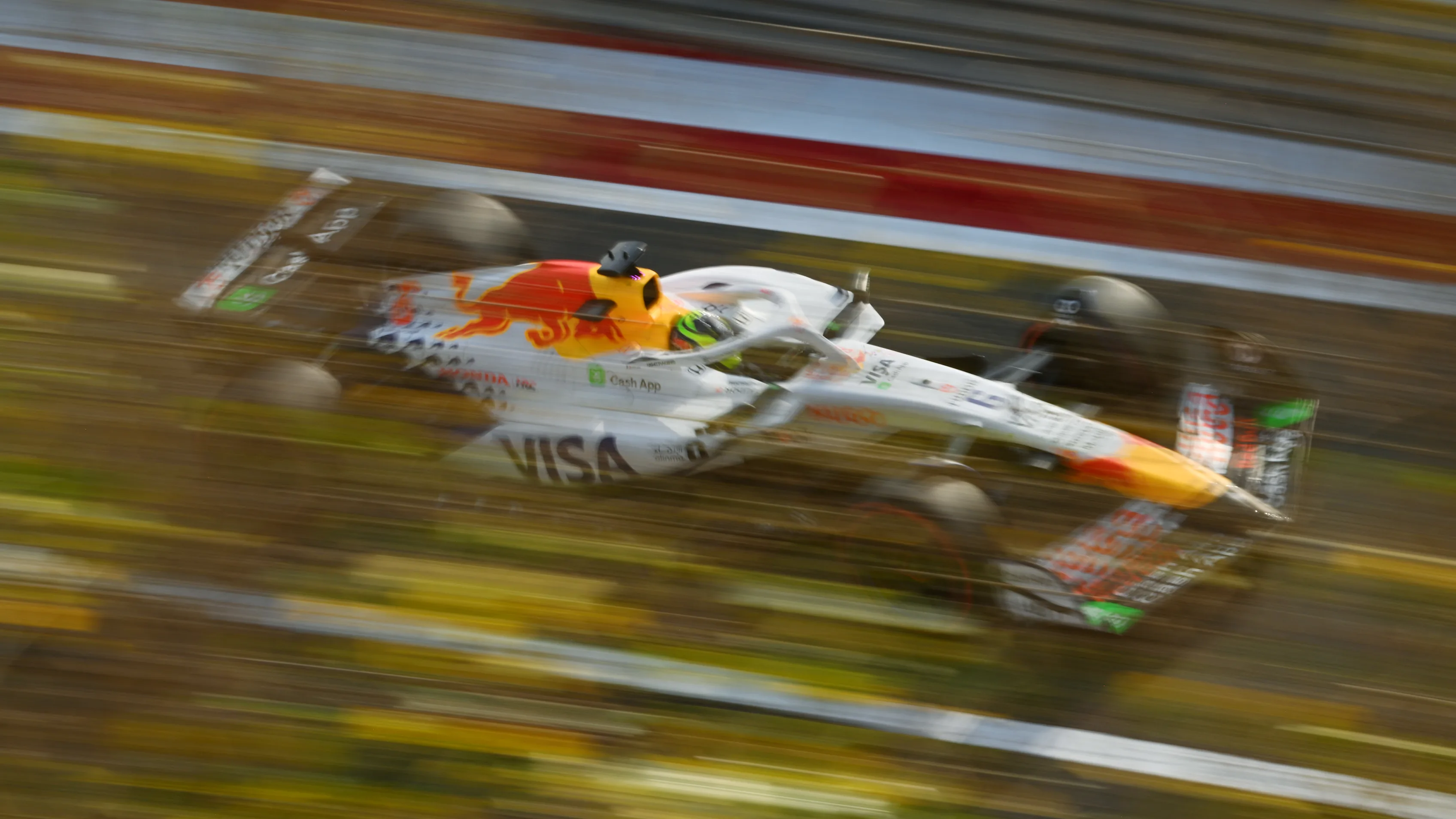 BAHRAIN, BAHRAIN - APRIL 12: Isack Hadjar of France driving the (6) Visa Cash App Racing Bulls