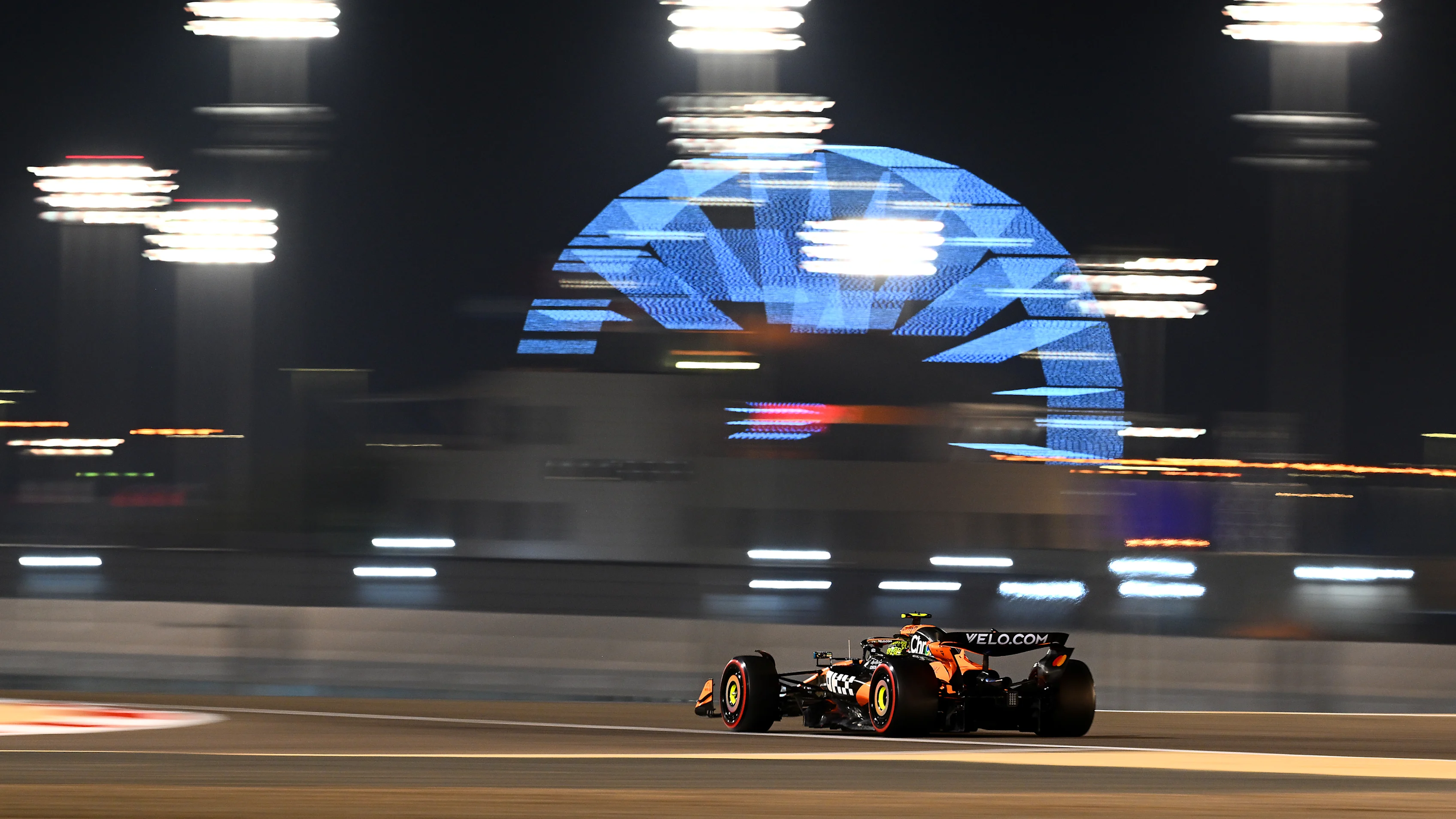 BAHRAIN, BAHRAIN - APRIL 12: Lando Norris of Great Britain driving the (4) McLaren MCL39 Mercedes