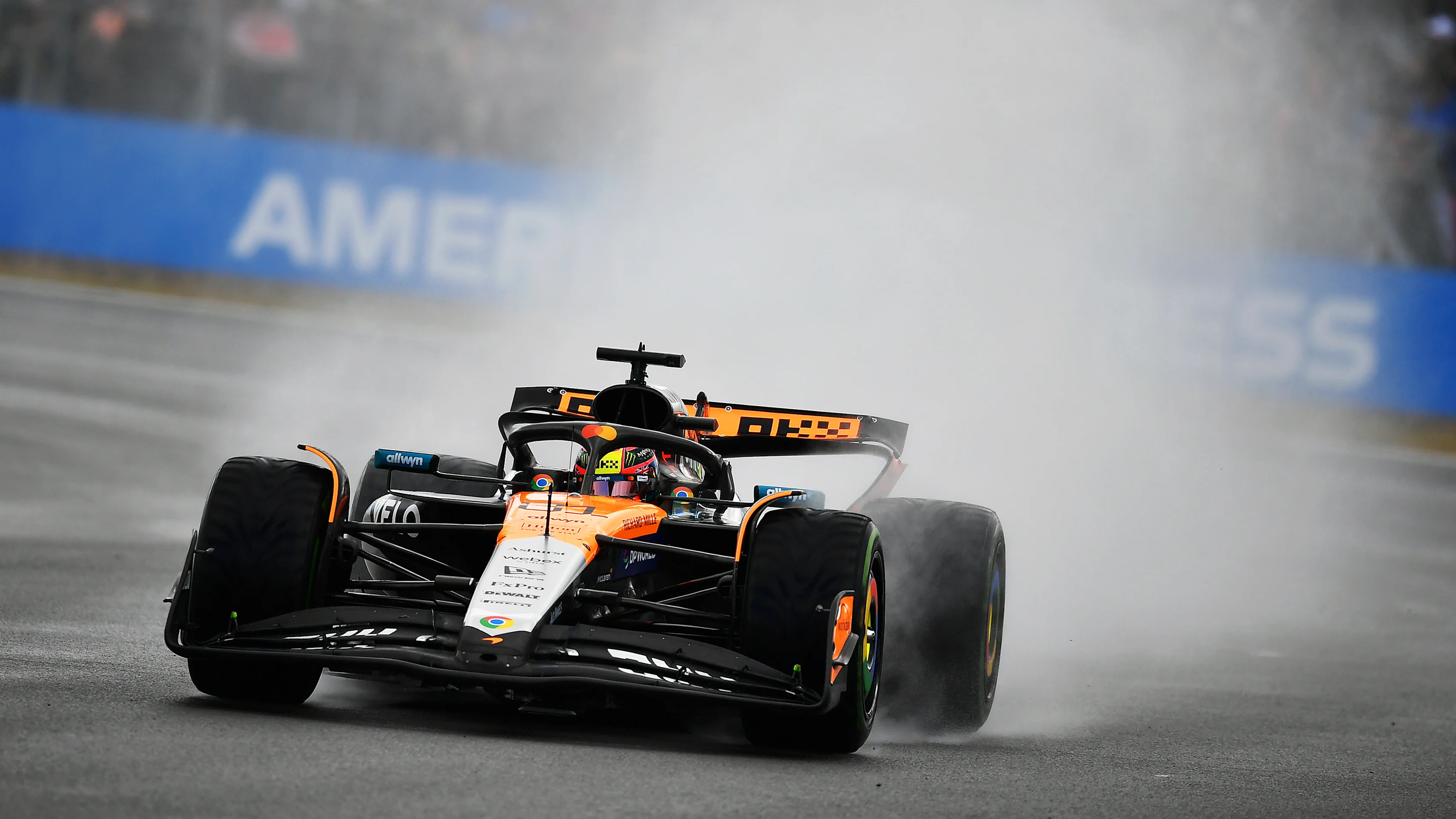 NORTHAMPTON, ENGLAND - JULY 06: Oscar Piastri of Australia driving the (81) McLaren MCL39 Mercedes