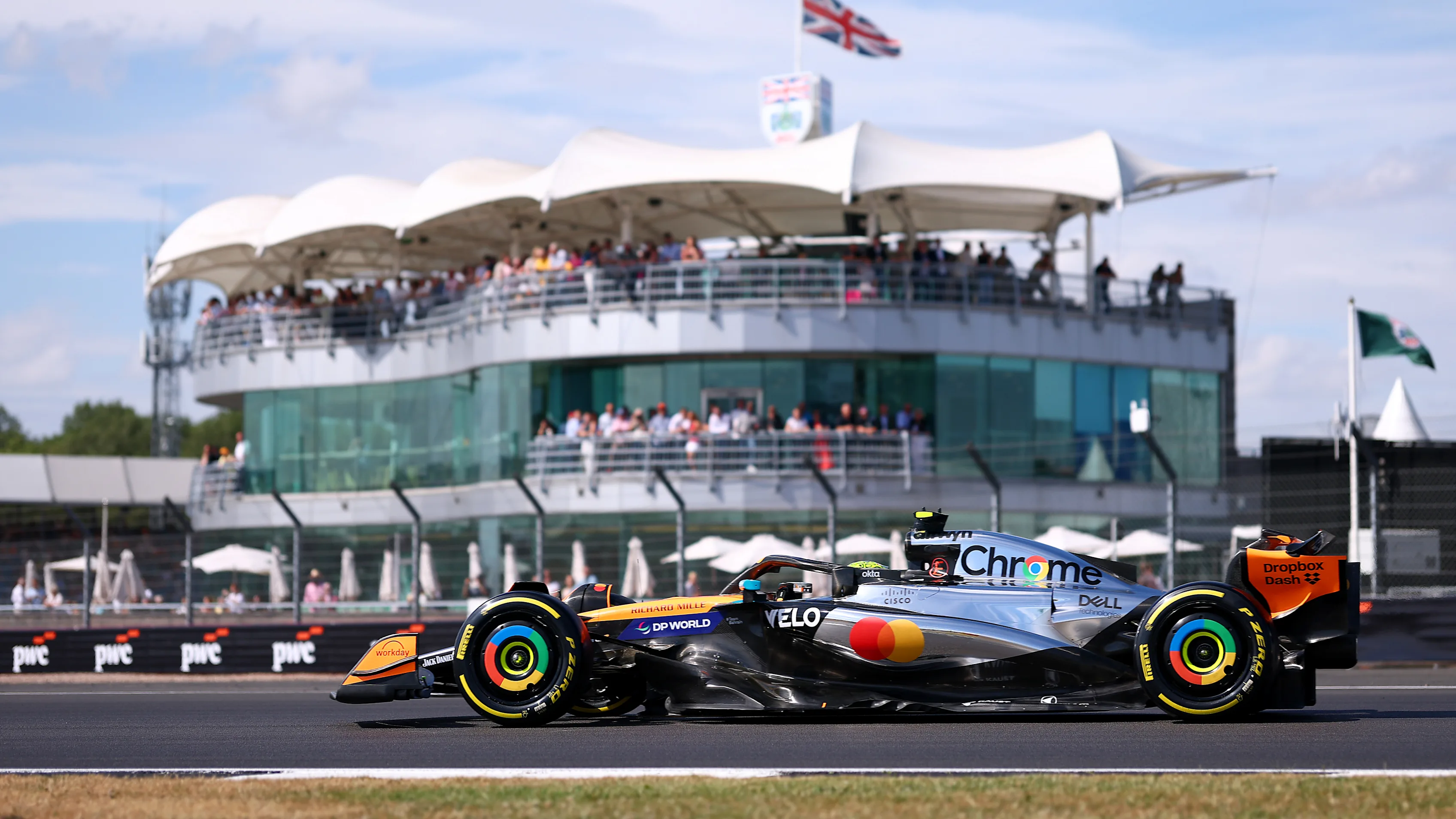 NORTHAMPTON, ENGLAND - JULY 04: Lando Norris of Great Britain driving the (4) McLaren MCL39