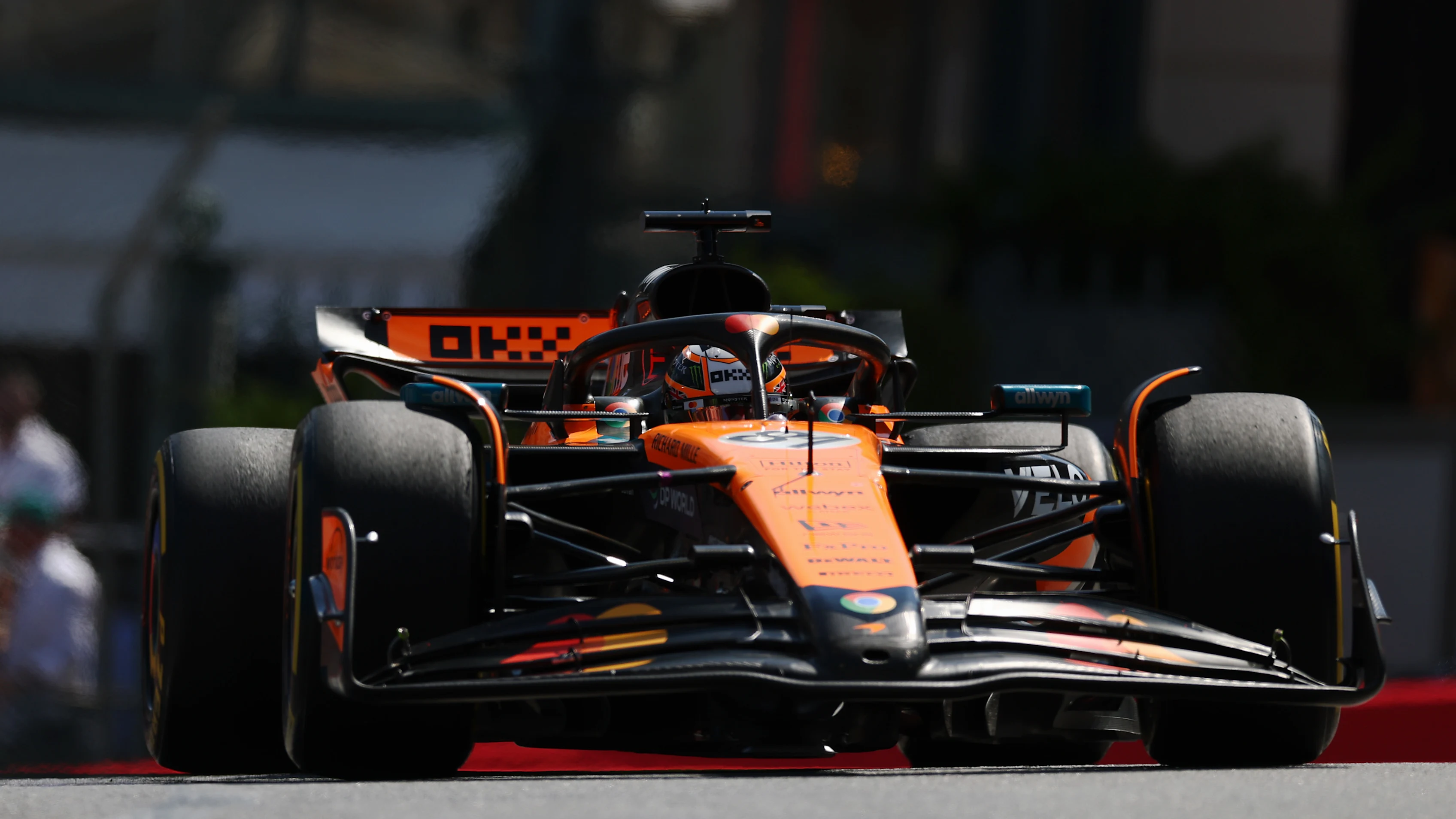 MONTE-CARLO, MONACO - MAY 25: Oscar Piastri of Australia driving the (81) McLaren MCL39 Mercedes on