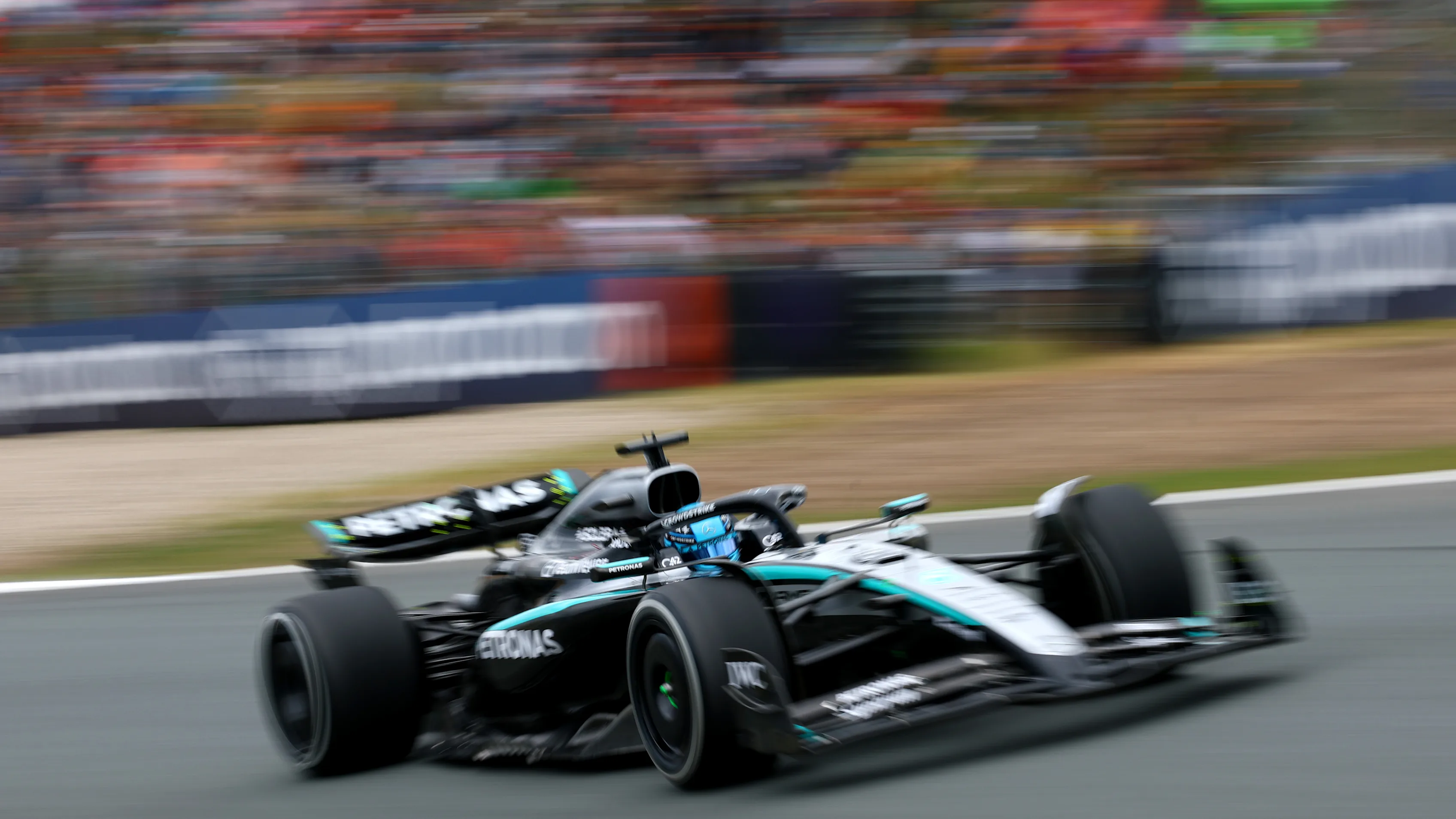 ZANDVOORT, NETHERLANDS - AUGUST 29: George Russell of Great Britain driving the (63) Mercedes AMG Petronas F1 Team W16 on track during practice ahead of the F1 Grand Prix of Netherlands at Circuit Zandvoort on August 29, 2025 in Zandvoort, Netherlands. (Photo by Clive Rose/Getty Images)