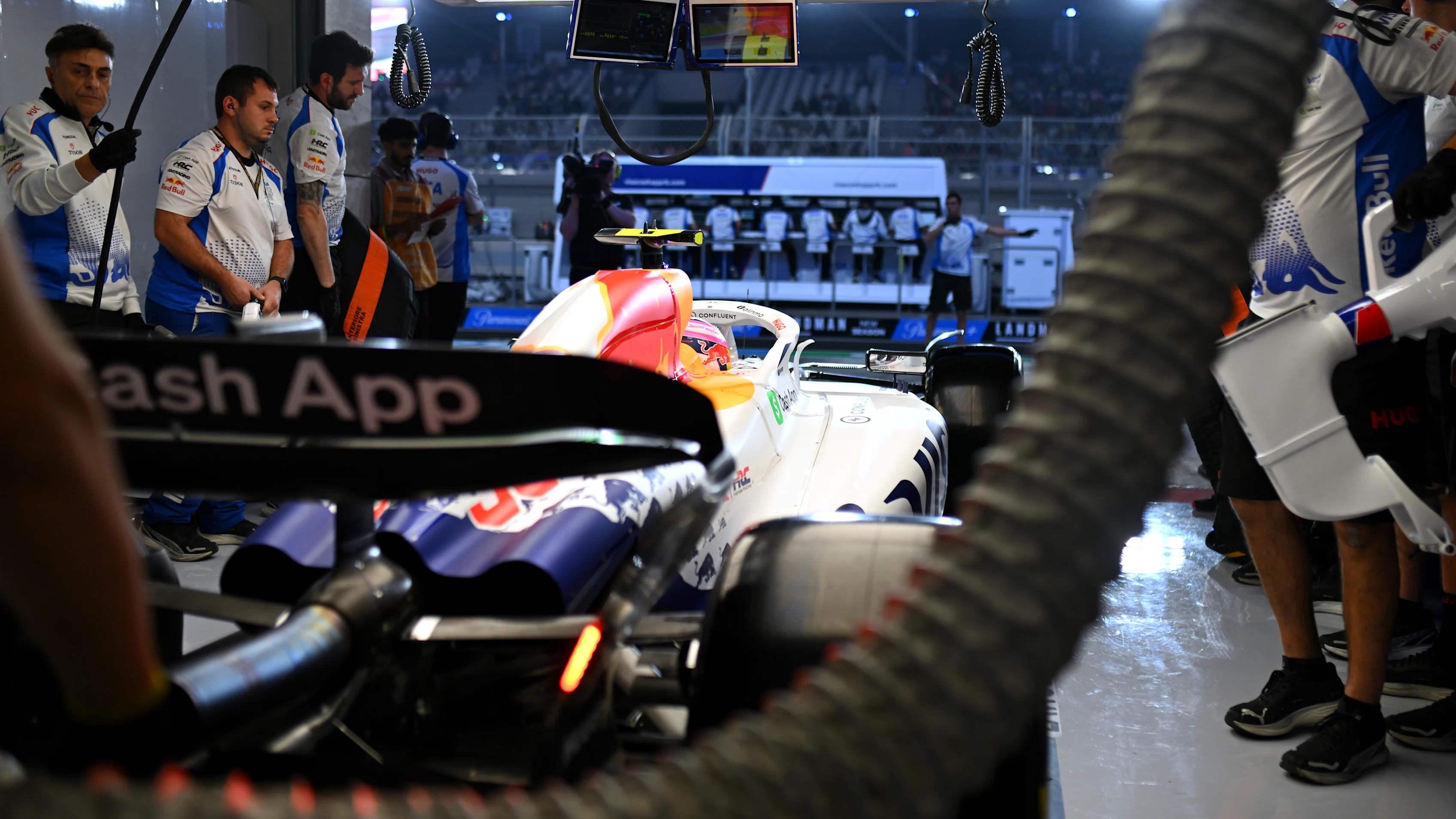 LUSAIL CITY, QATAR - NOVEMBER 28: Liam Lawson of New Zealand and Visa Cash App Racing Bulls