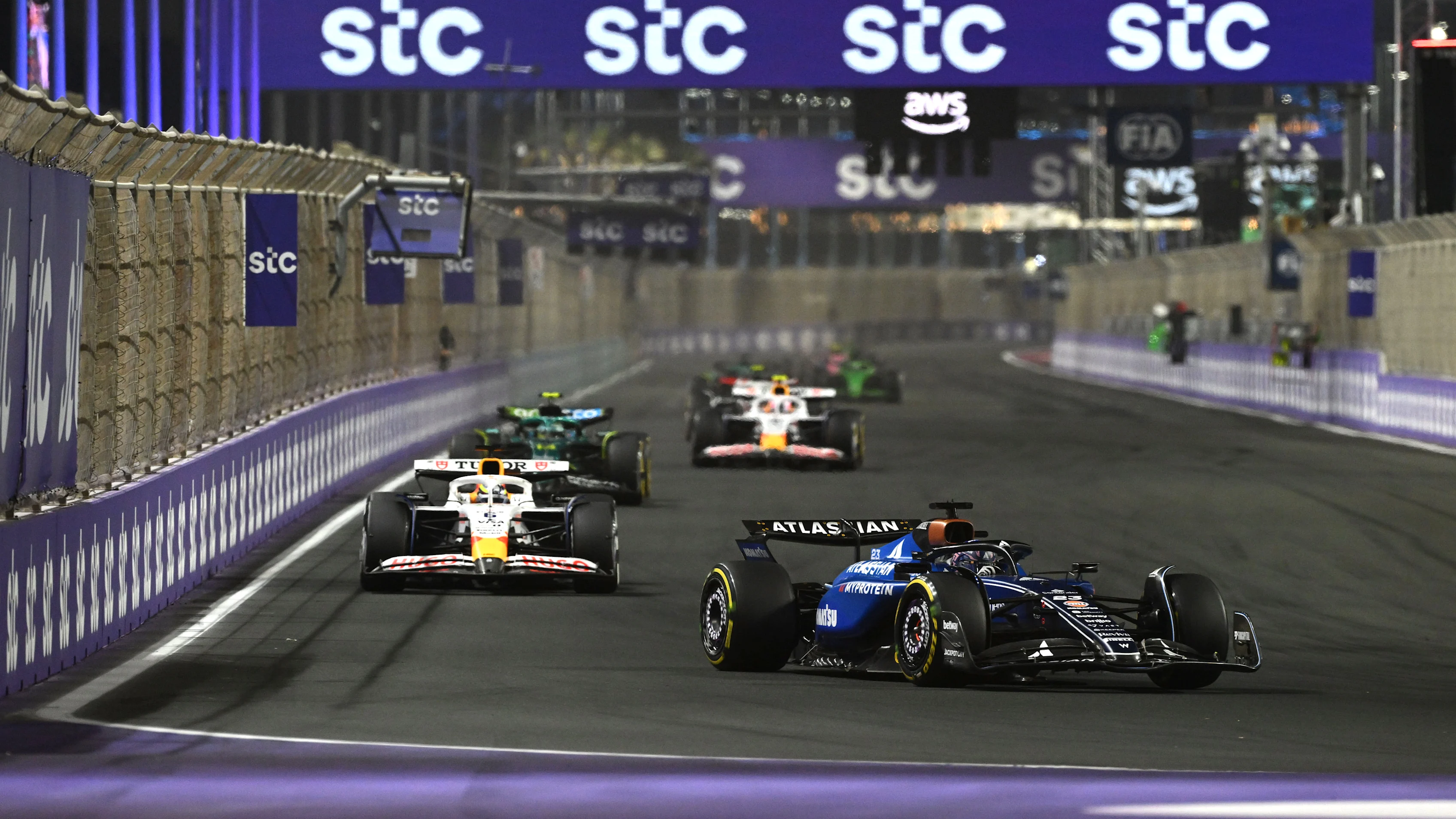 JEDDAH, SAUDI ARABIA - APRIL 20: Alexander Albon of Thailand driving the (23) Williams FW47