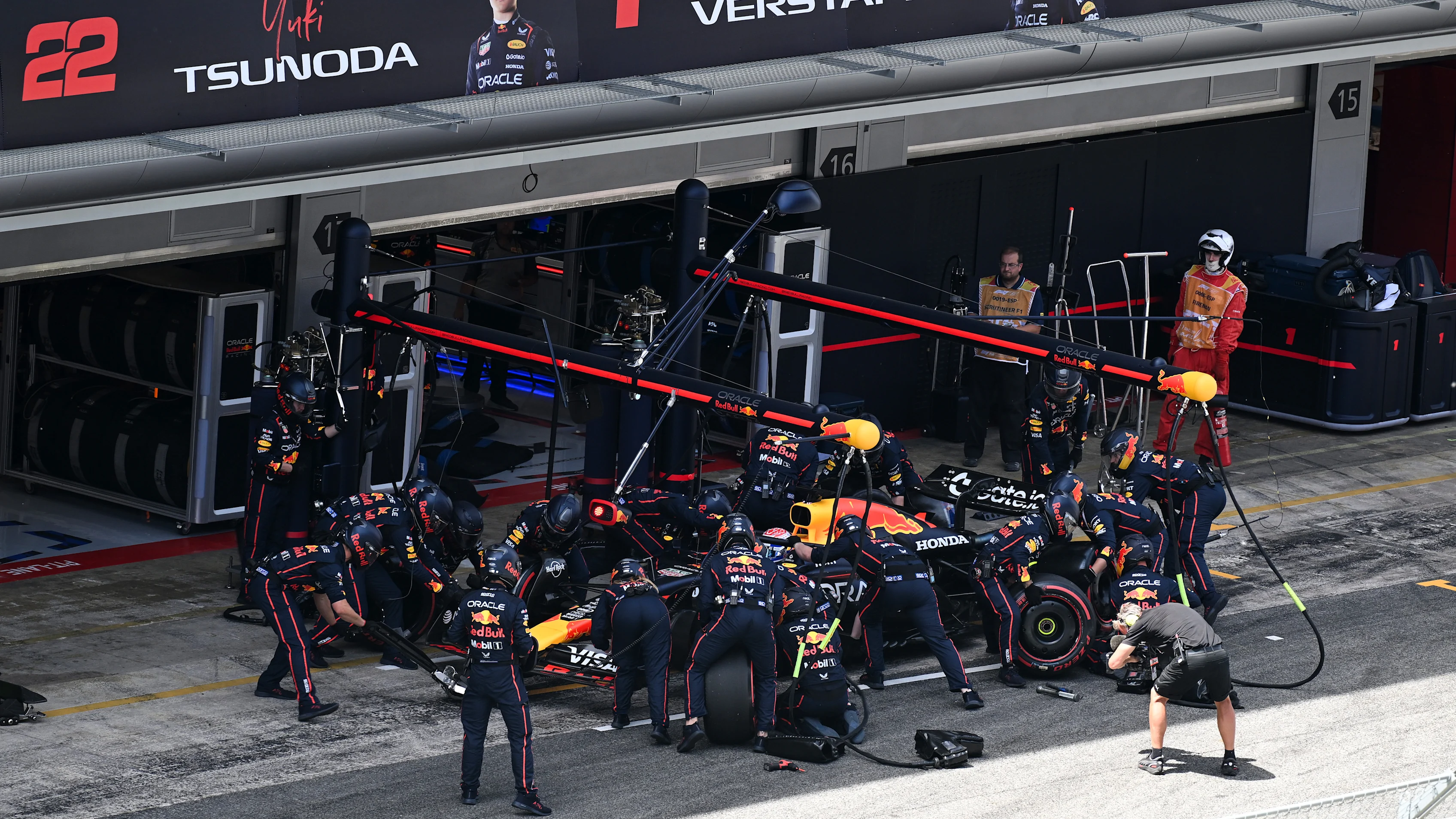 BARCELONA, SPAIN - JUNE 01: Max Verstappen of the Netherlands driving the (1) Oracle Red Bull