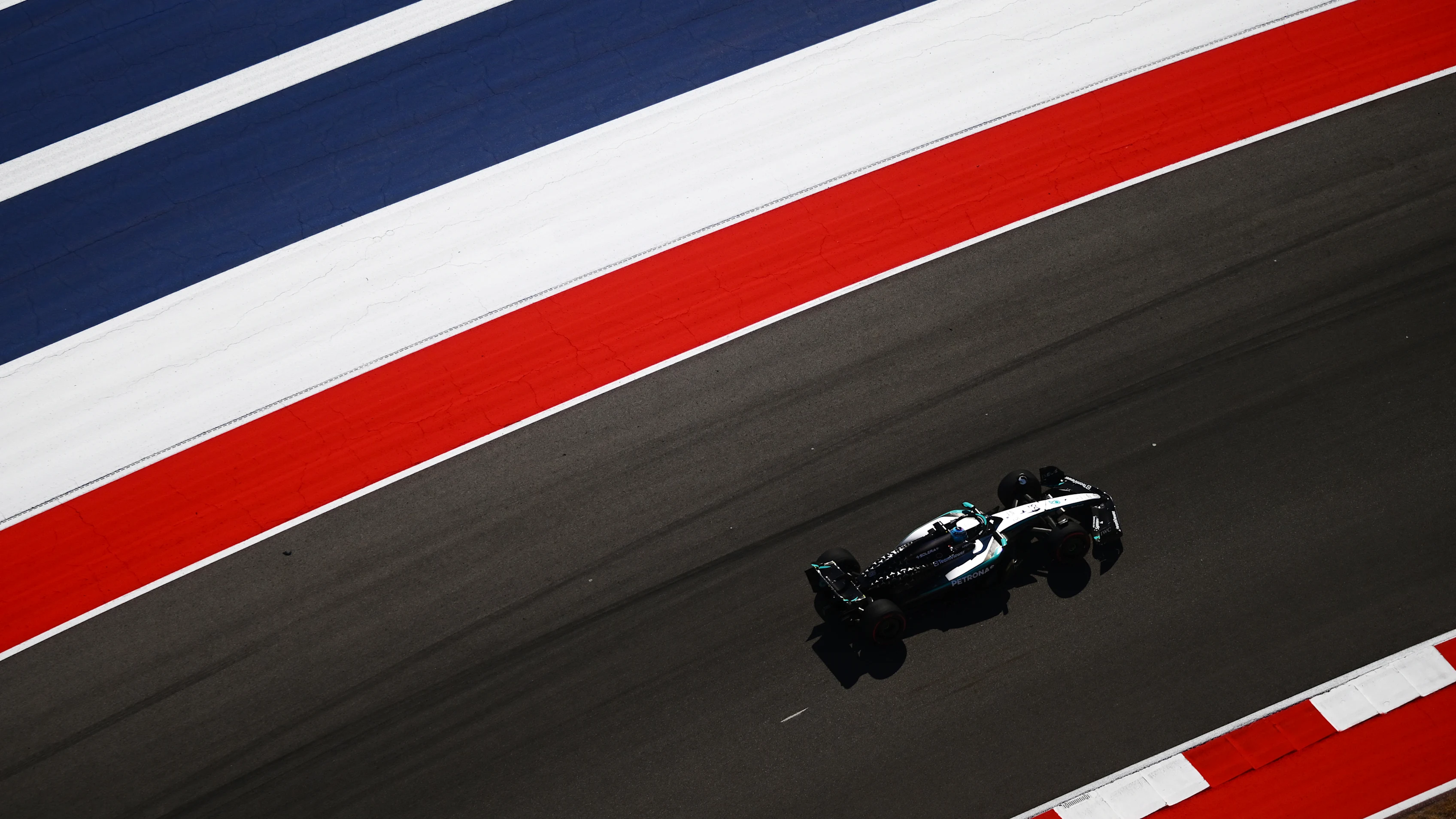 AUSTIN, TEXAS - OCTOBER 19: George Russell of Great Britain driving the (63) Mercedes AMG Petronas F1 Team W16 on track during the F1 Grand Prix of United States at Circuit of The Americas on October 19, 2025 in Austin, Texas. (Photo by Clive Mason/Getty Images)