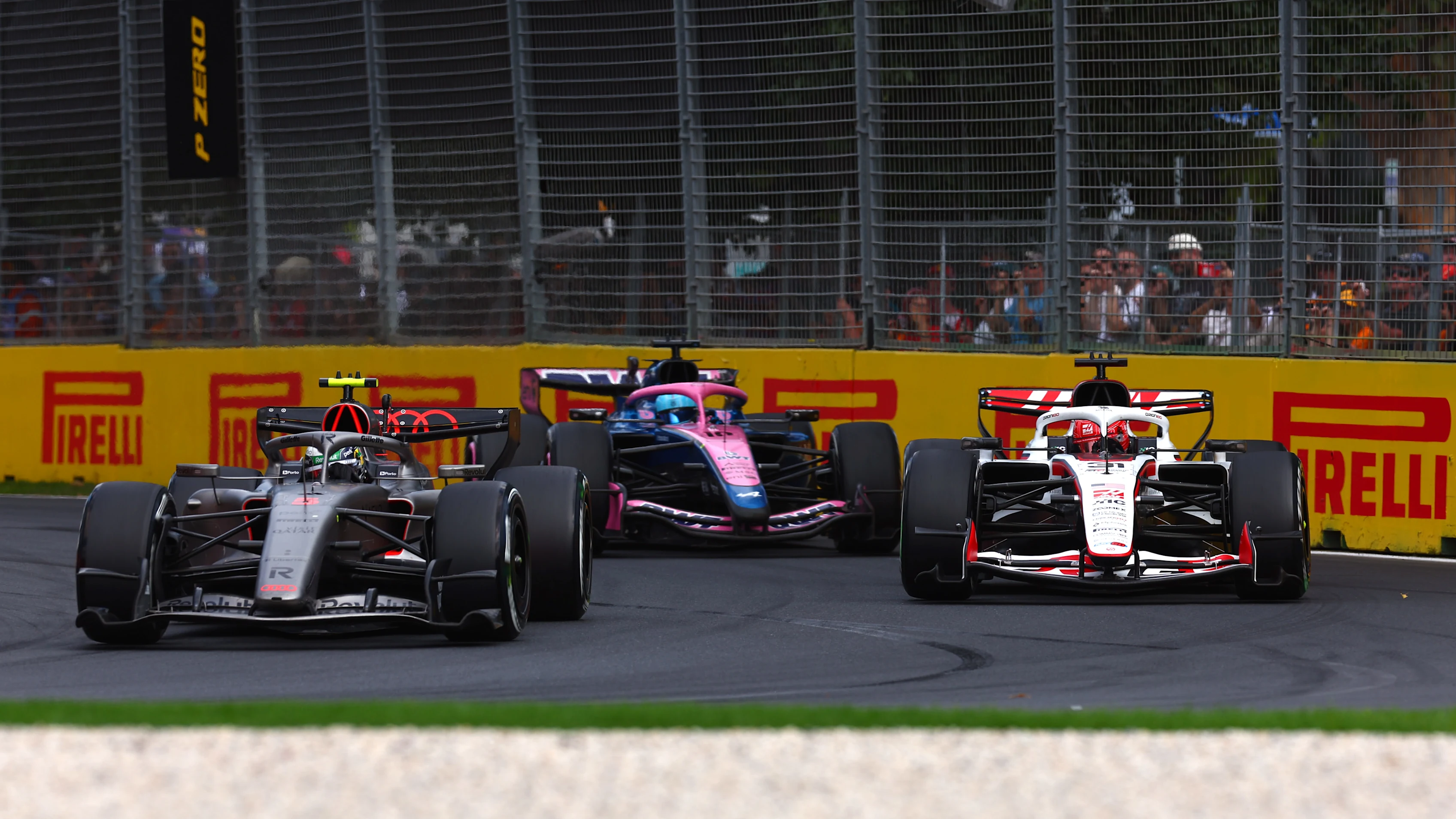 MELBOURNE, AUSTRALIA - MARCH 08: Gabriel Bortoleto of Brazil driving the (5) Audi F1 Team R26 leads