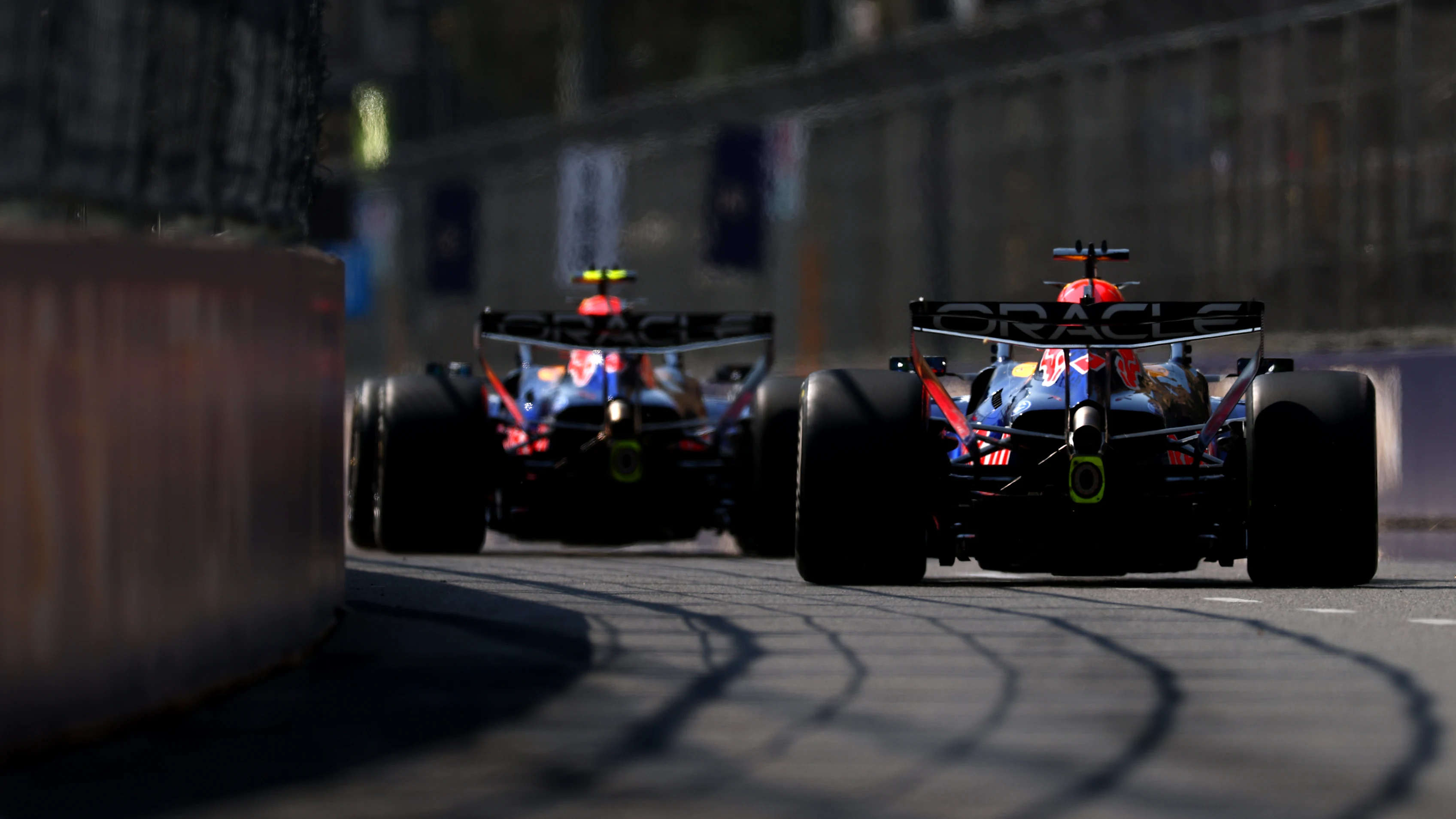 BAKU, AZERBAIJAN - SEPTEMBER 24: Isack Hadjar of France driving the (6) Oracle Red Bull Racing RB22