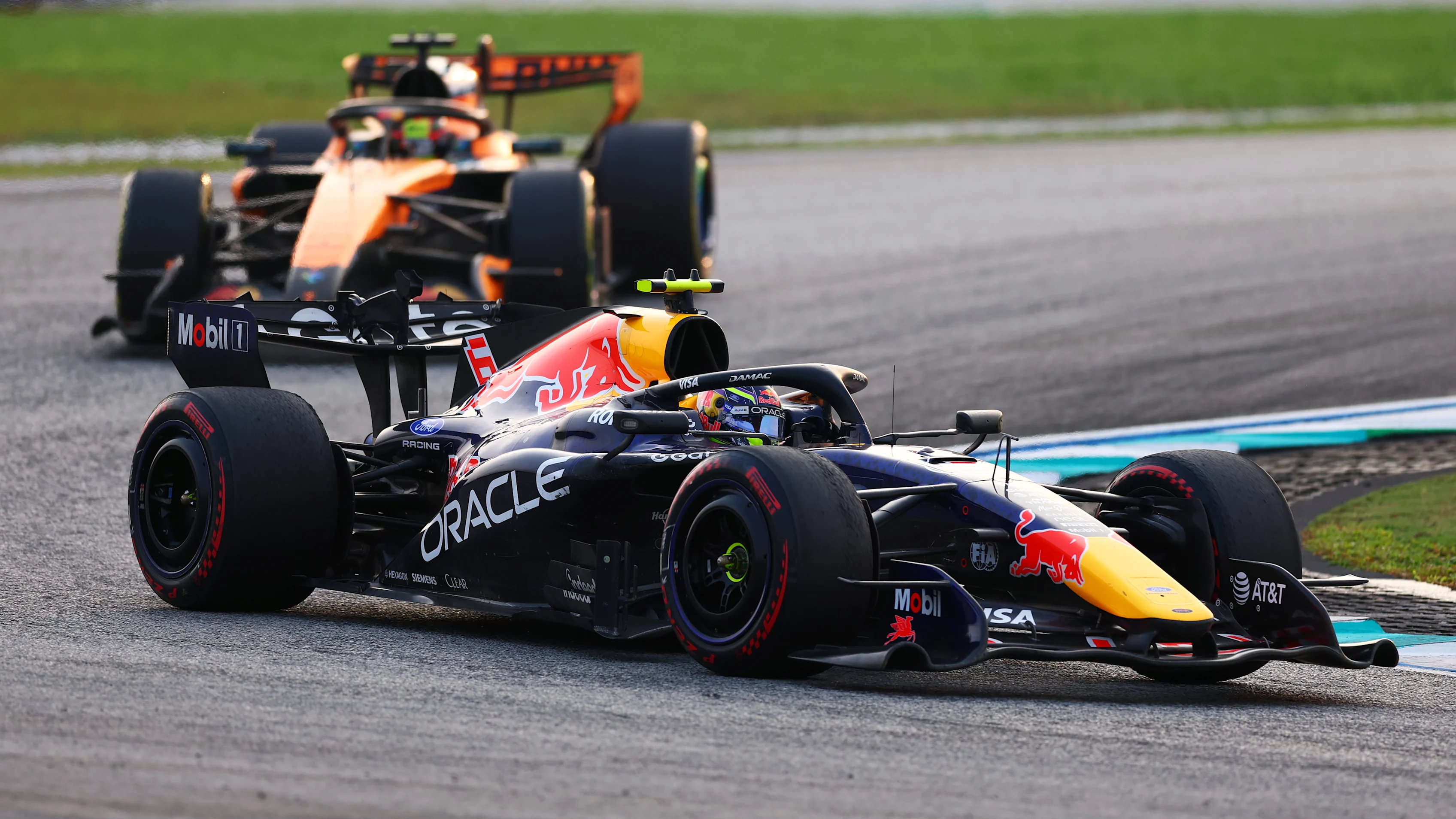 KUALA LUMPUR, MALAYSIA - OCTOBER 04: Isack Hadjar of France driving the (6) Oracle Red Bull Racing