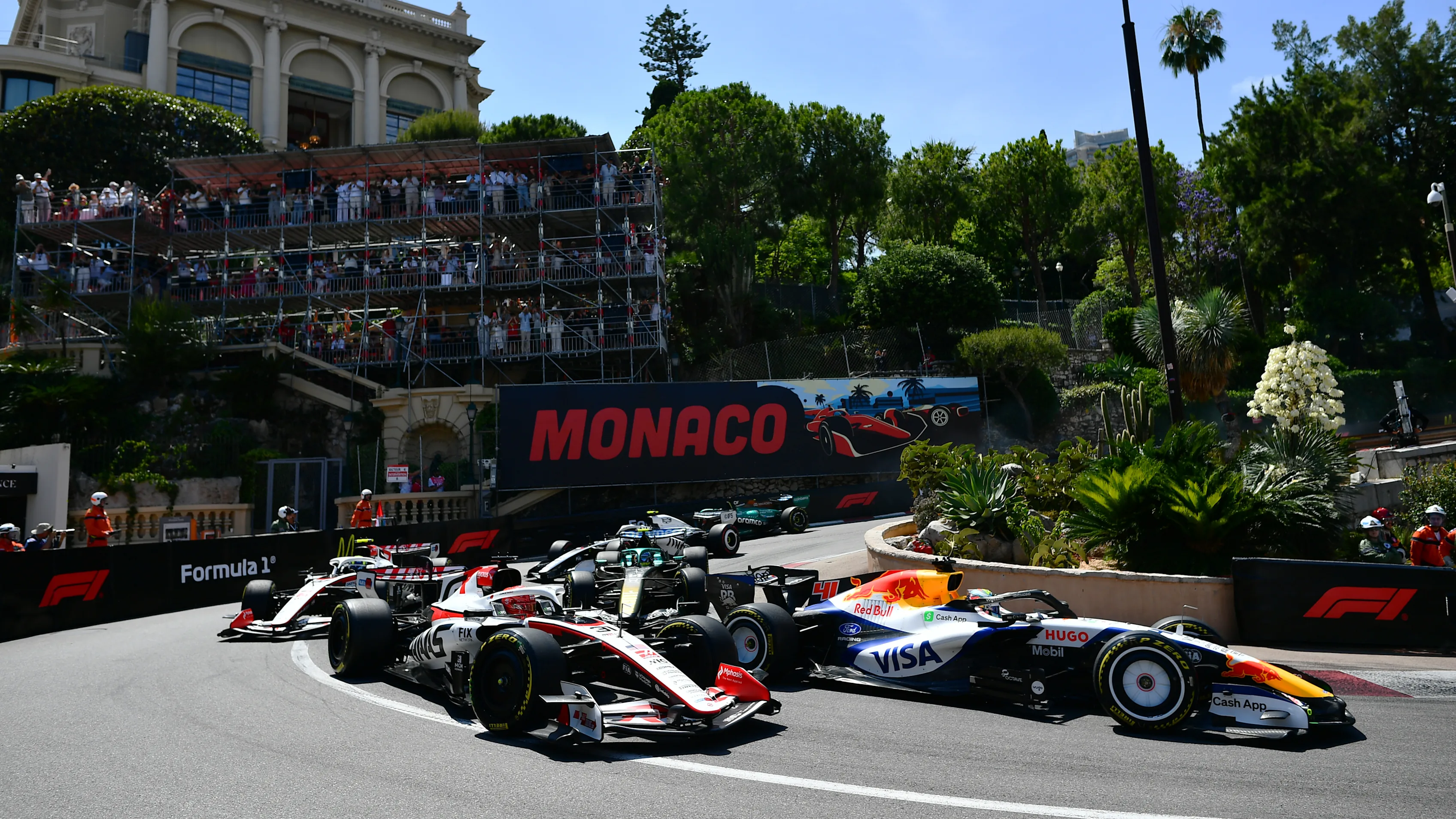 MONTE-CARLO, MONACO - JUNE 07: Arvid Lindblad of Great Britain driving the (41) Visa Cash App