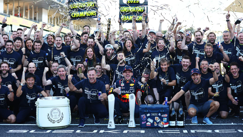 SUZUKA, JAPAN - SEPTEMBER 24: Race winner Max Verstappen of the Netherlands and Oracle Red Bull