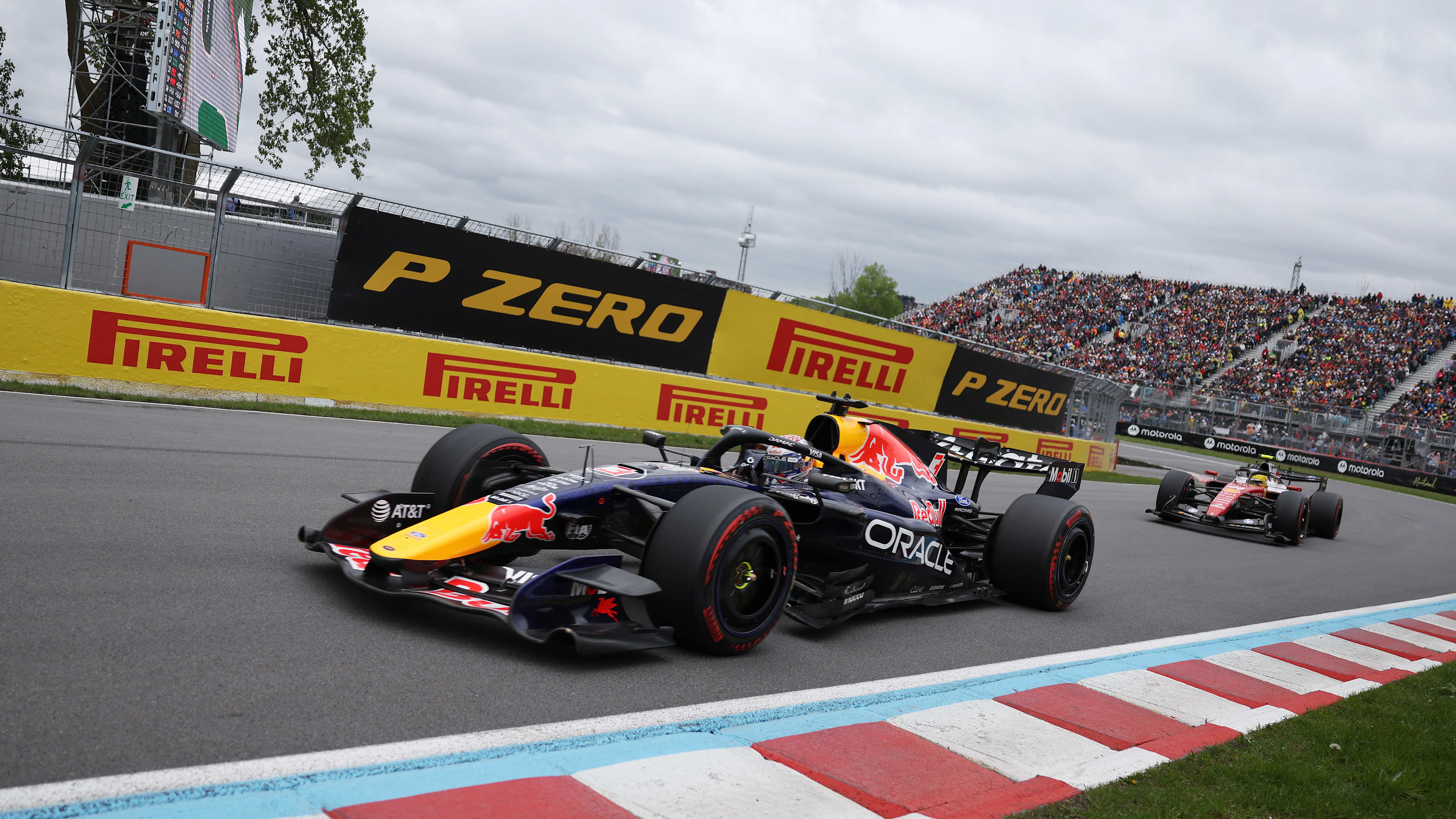 2010 FORMULA 1 JAPANESE GRAND PRIX - QUALIFYING