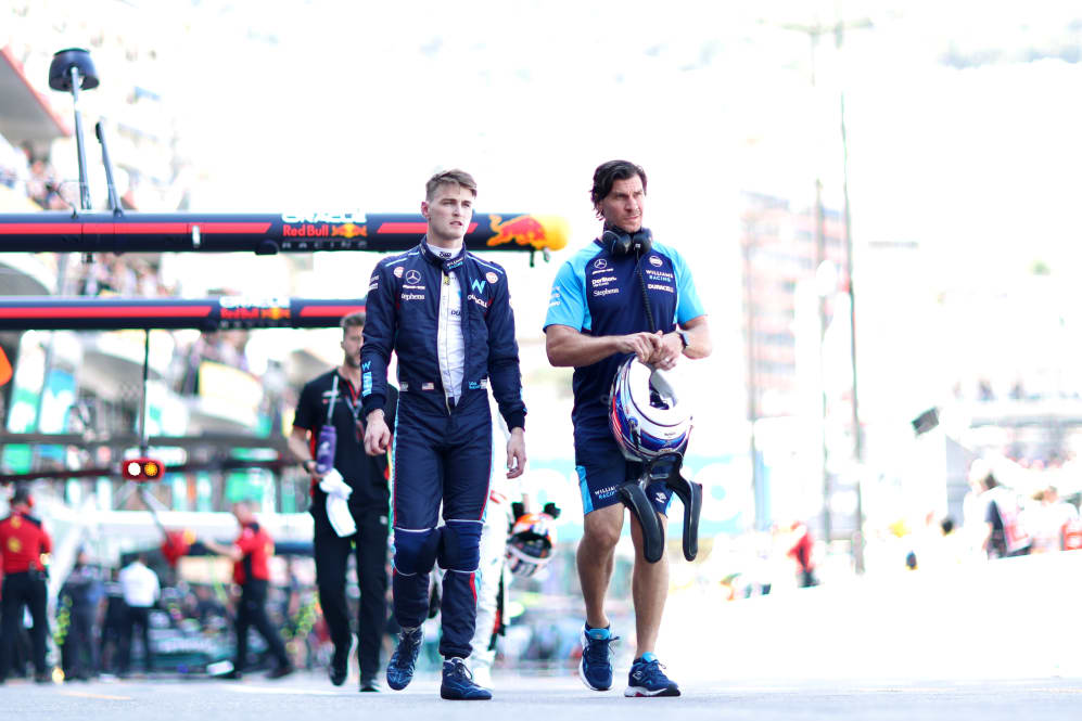 MONTE-CARLO, MÓNACO - 27 DE MAYO: Logan Sargeant de Estados Unidos y Williams, calificador en el puesto 16