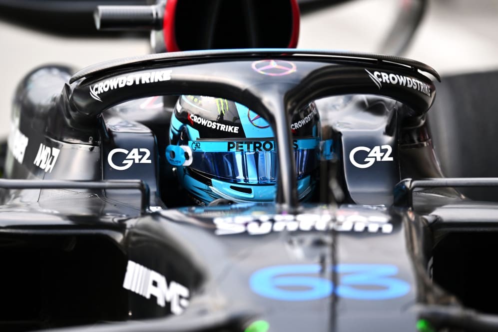 MONTREAL, QUEBEC - 16 DE JUNIO: George Russell de Gran Bretaña y Mercedes se prepara para conducir durante