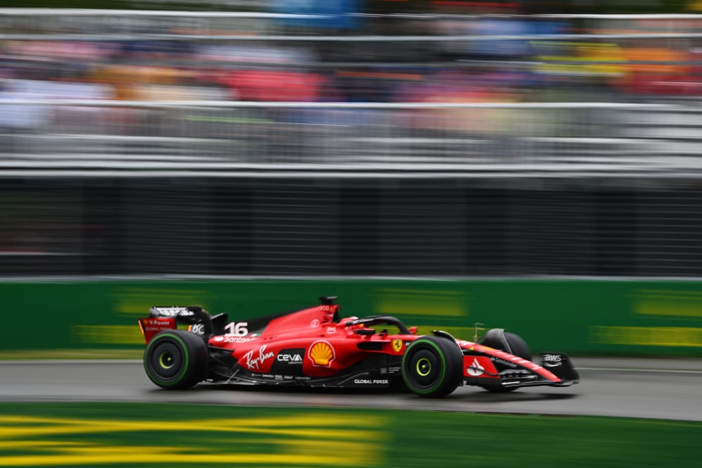 MONTREAL, QUEBEC - 17 DE JUNIO: Charles Leclerc de Mónaco conduce el (16) Ferrari SF-23 en pista