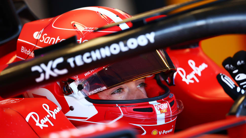 Qué observar en el Gran Premio de Gran Bretaña de 2023: McLaren en la mezcla y una emocionante pelea en el podio 2 NORTHAMPTON, INGLATERRA - 7 DE JULIO: Charles Leclerc de Mónaco y Ferrari se prepara para conducir en el