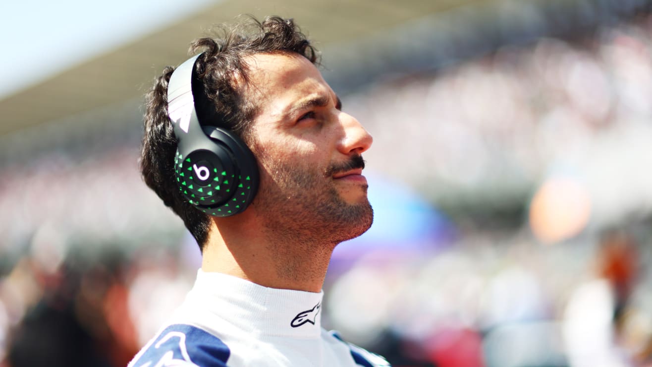 ‘It’s definitely more fun fighting at the front’ – Ricciardo eager to maintain AlphaTauri’s shock Mexico pace