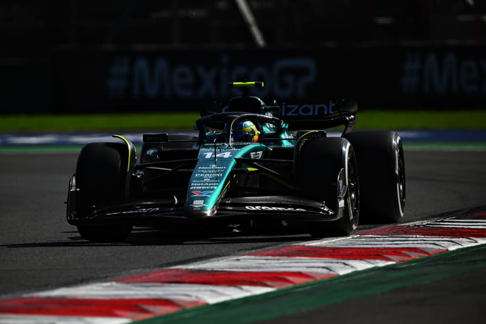 MEXICO CITY, MEXICO - OCTOBER 29: Fernando Alonso of Spain driving the (14) Aston Martin AMR23