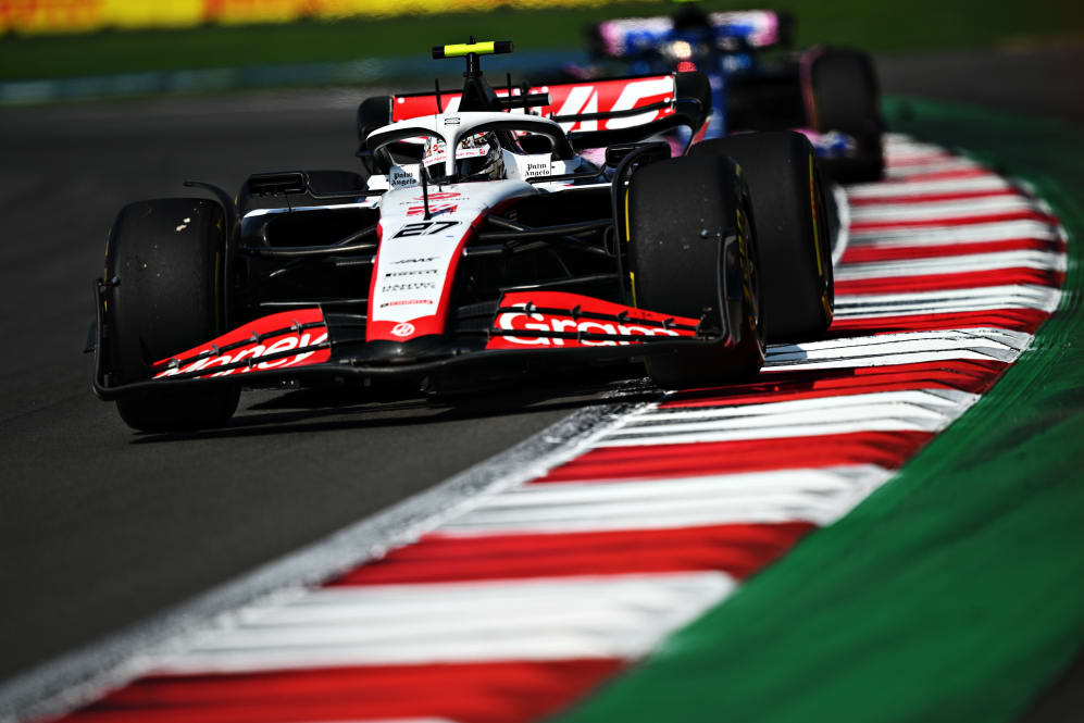 CIUDAD DE MÉXICO, MÉXICO - 29 DE OCTUBRE: Nico Hulkenberg de Alemania conduciendo el (27) Haas F1 VF-23 Ferrari