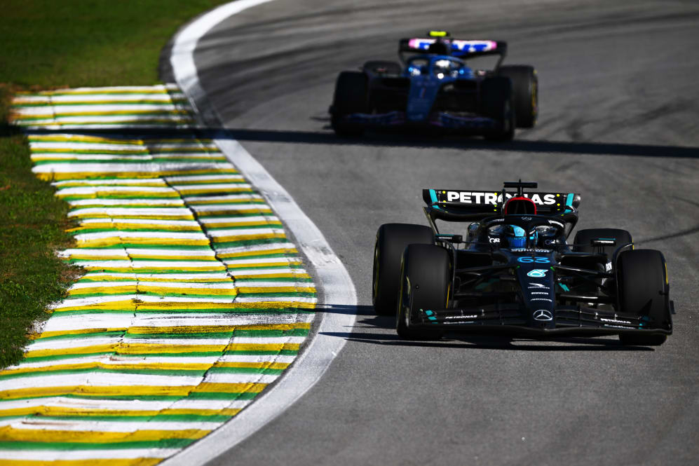 SAO PAULO, BRASIL - 05 DE NOVIEMBRE: George Russell de Gran Bretaña conduciendo el Mercedes AMG (63)